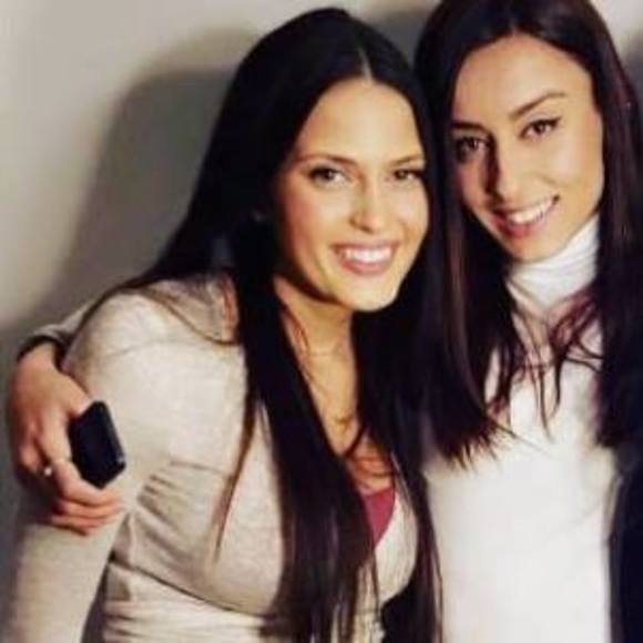 Meet your Posher, Lucia - Picture 1 of 1